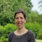 Dr. Sandra  Binning