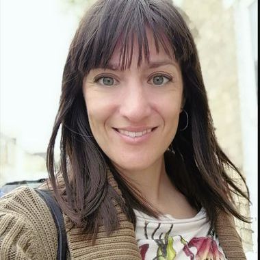 Dr. Sara  Lopez-Gomollon