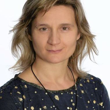 Dr. Diana Santelia