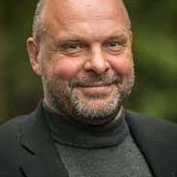 Prof. Tobias Wang