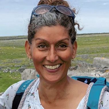 Dr. Lisa  Shama